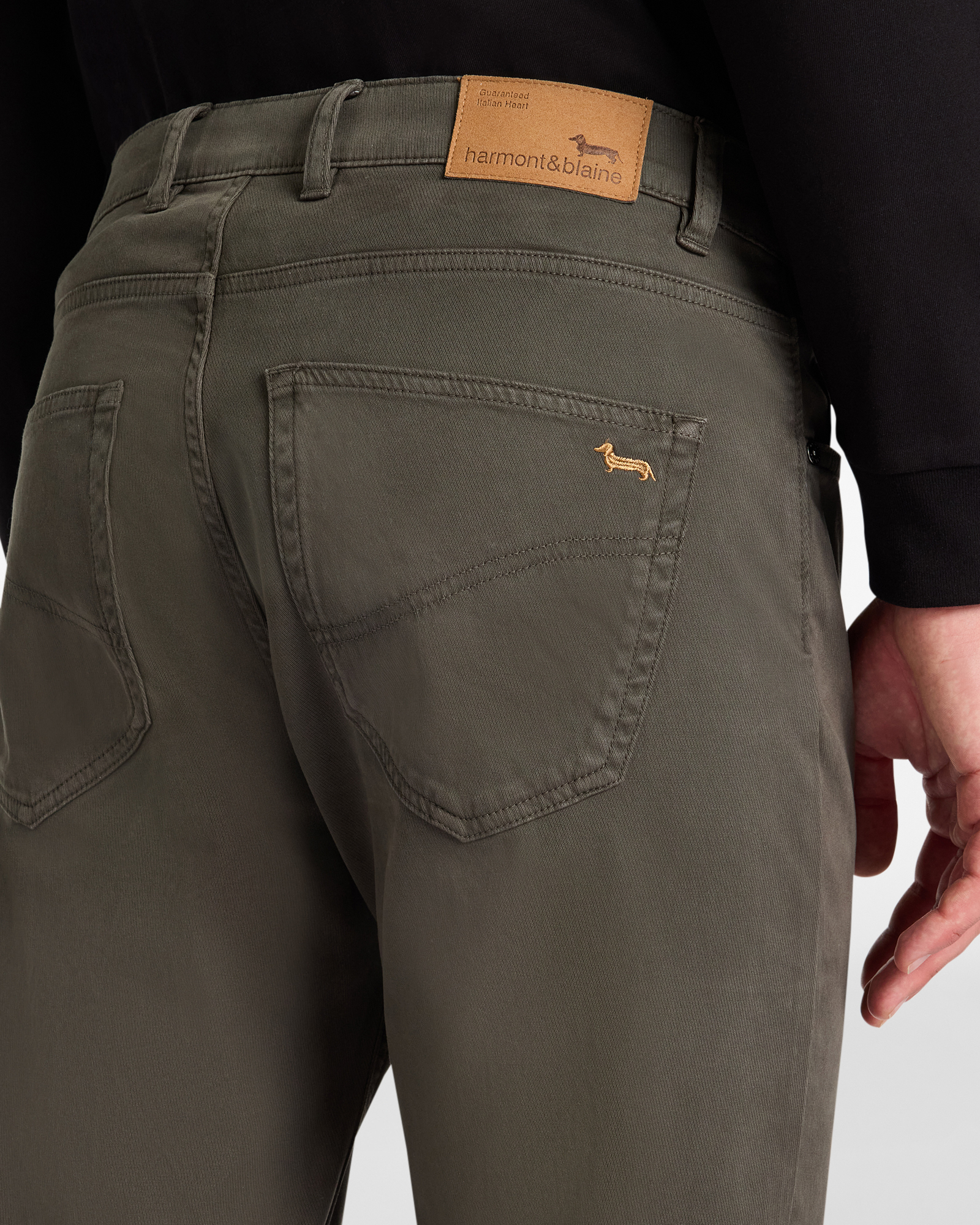 Schmal geschnittene Hose mit fünf Taschen, Grün, large image number 2