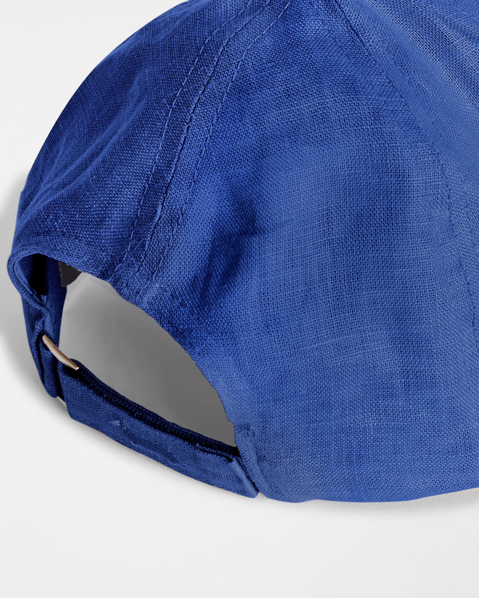 Linen baseball cap with embroidery