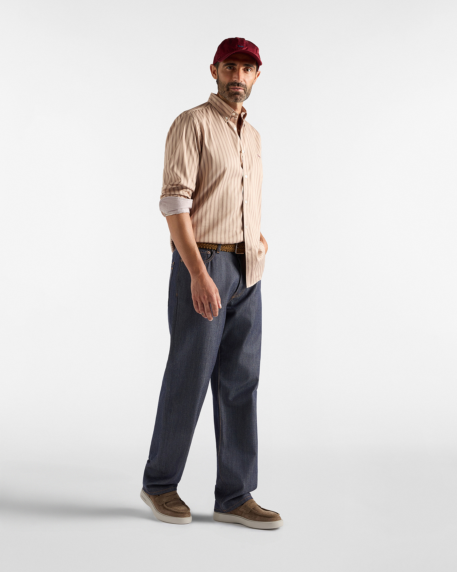 Camisa de hombre a rayas en sat&eacute;n el&aacute;stico de corte regular, MARR&Oacute;N CLARO, large