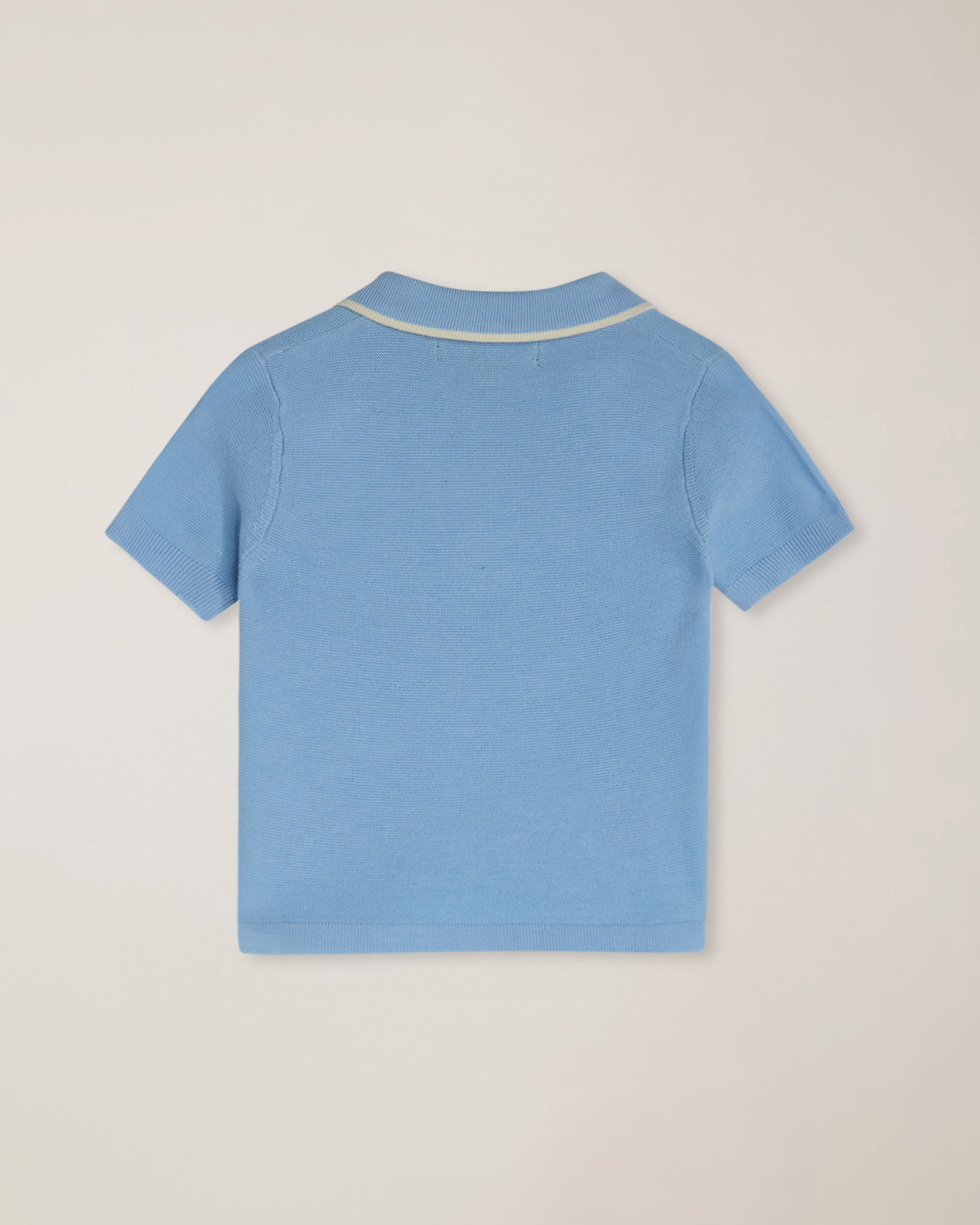 Polo de manga corta con logotipo bordado