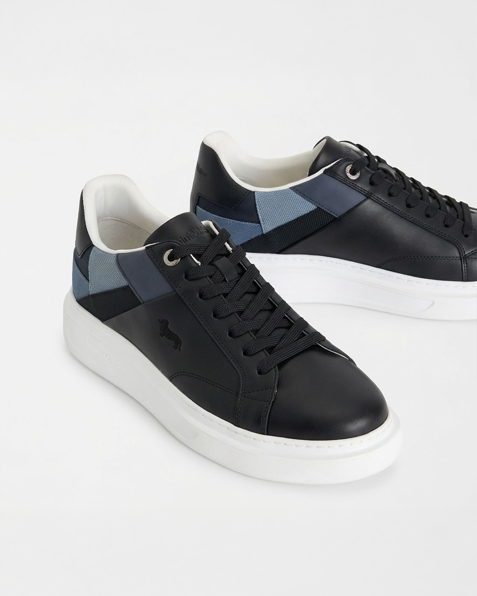 Patchwork-effect sneaker