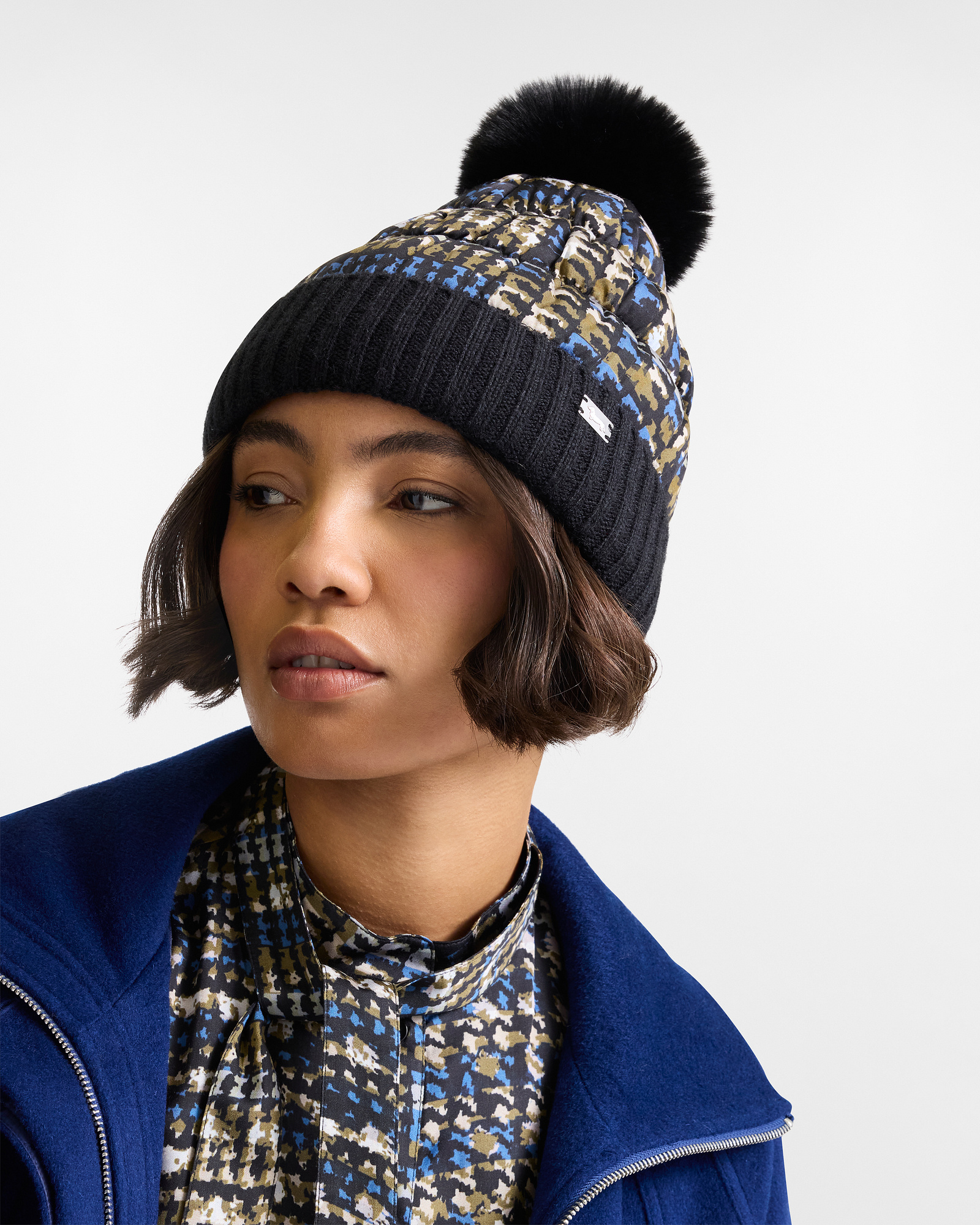 Hat with Removable Pom-Pom and Abstract Pattern, Black, large image number 3