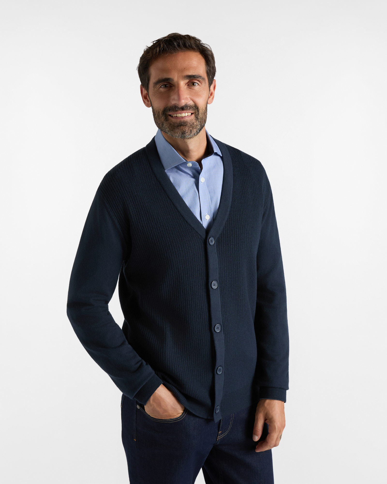 Men&rsquo;s HBJ cardigan in a dark blue wool and cashmere blend