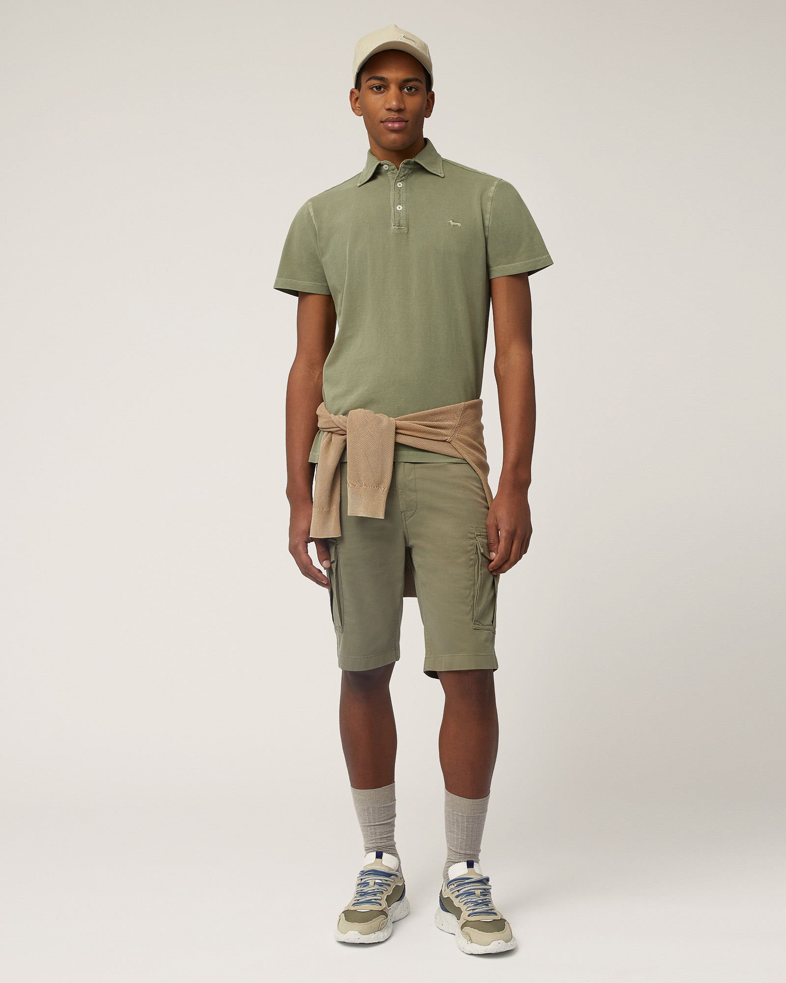 Poloshirt aus stückgefärbter Baumwolle, Spinatgrün, large image number 3