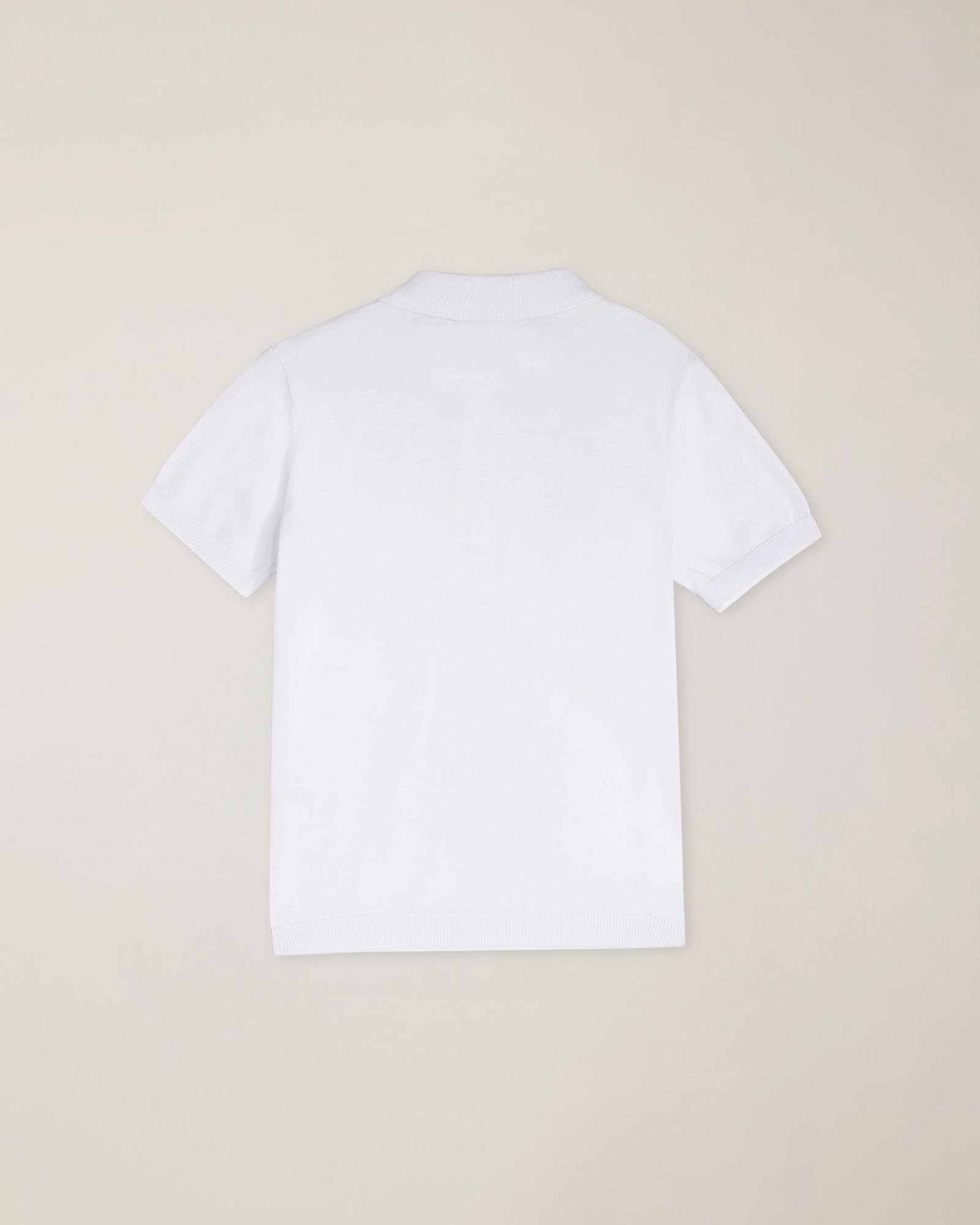 Polo de manga corta con logo bordado