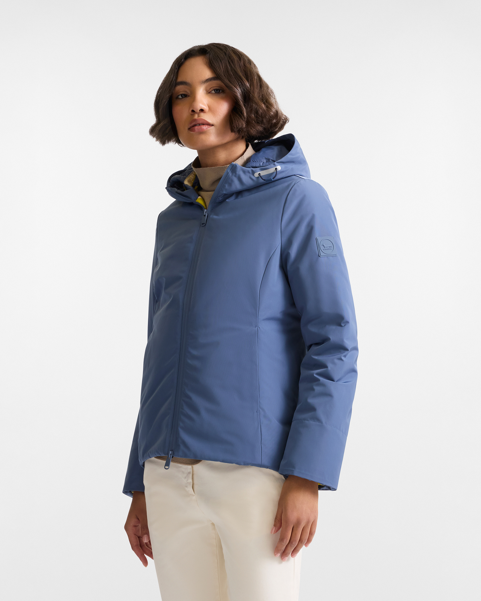 Short Hooded Softshell Jacket