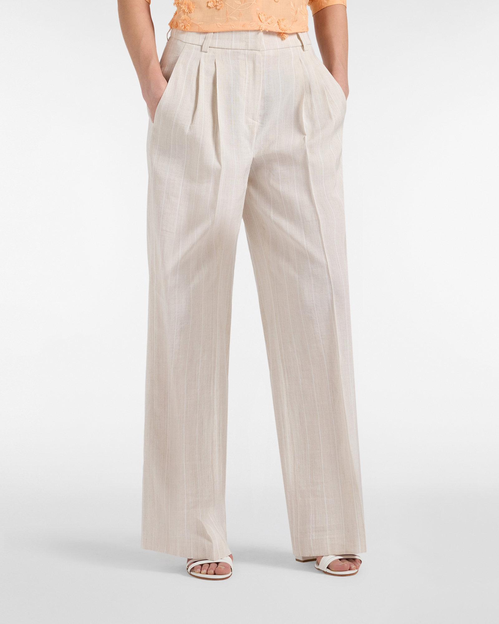 Woman's Trousers with Front Pleats