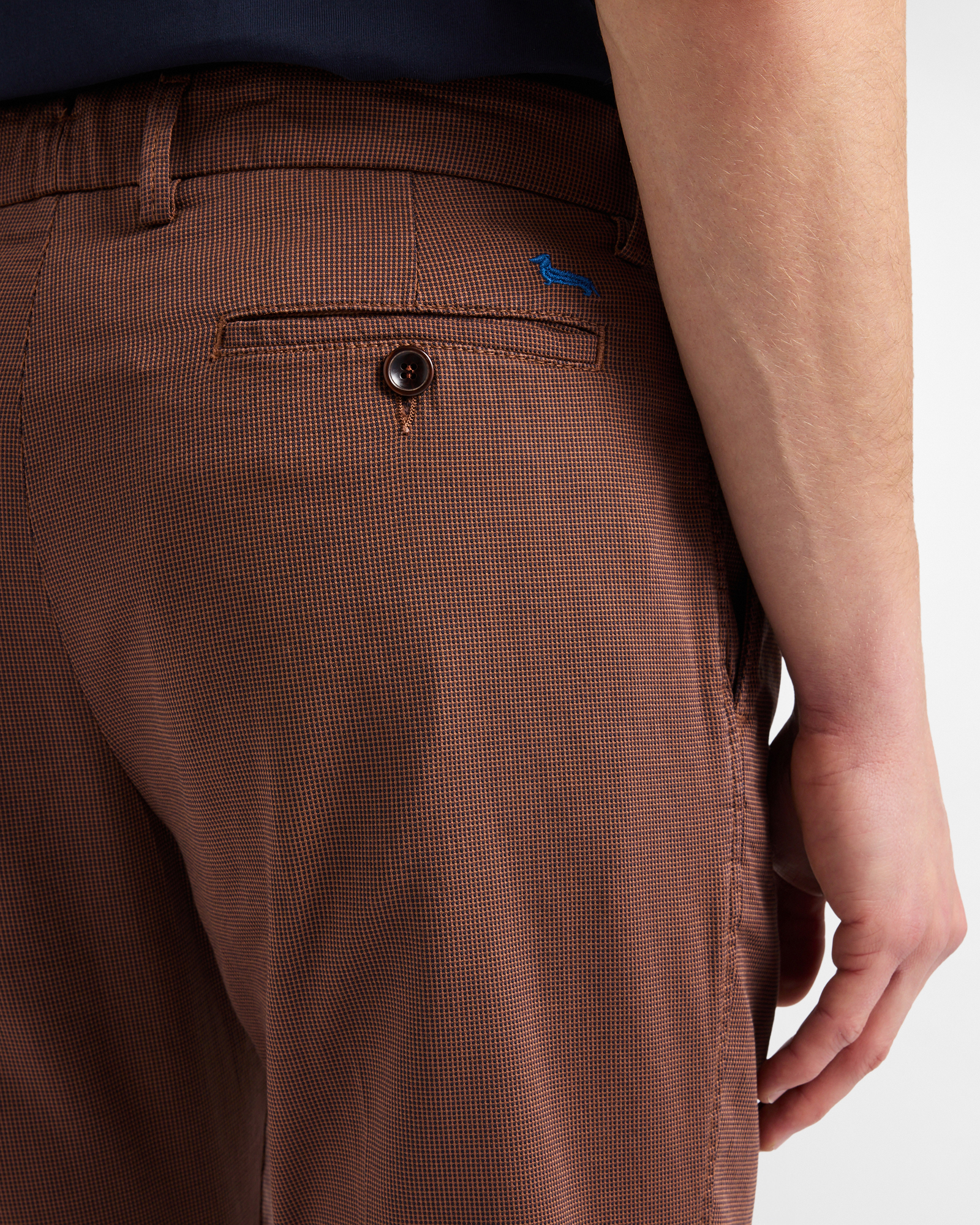 Pantalones chinos para hombre estilo chino con microestampado, corte estrecho, Marr&oacute;n/Rojo, large image number 2