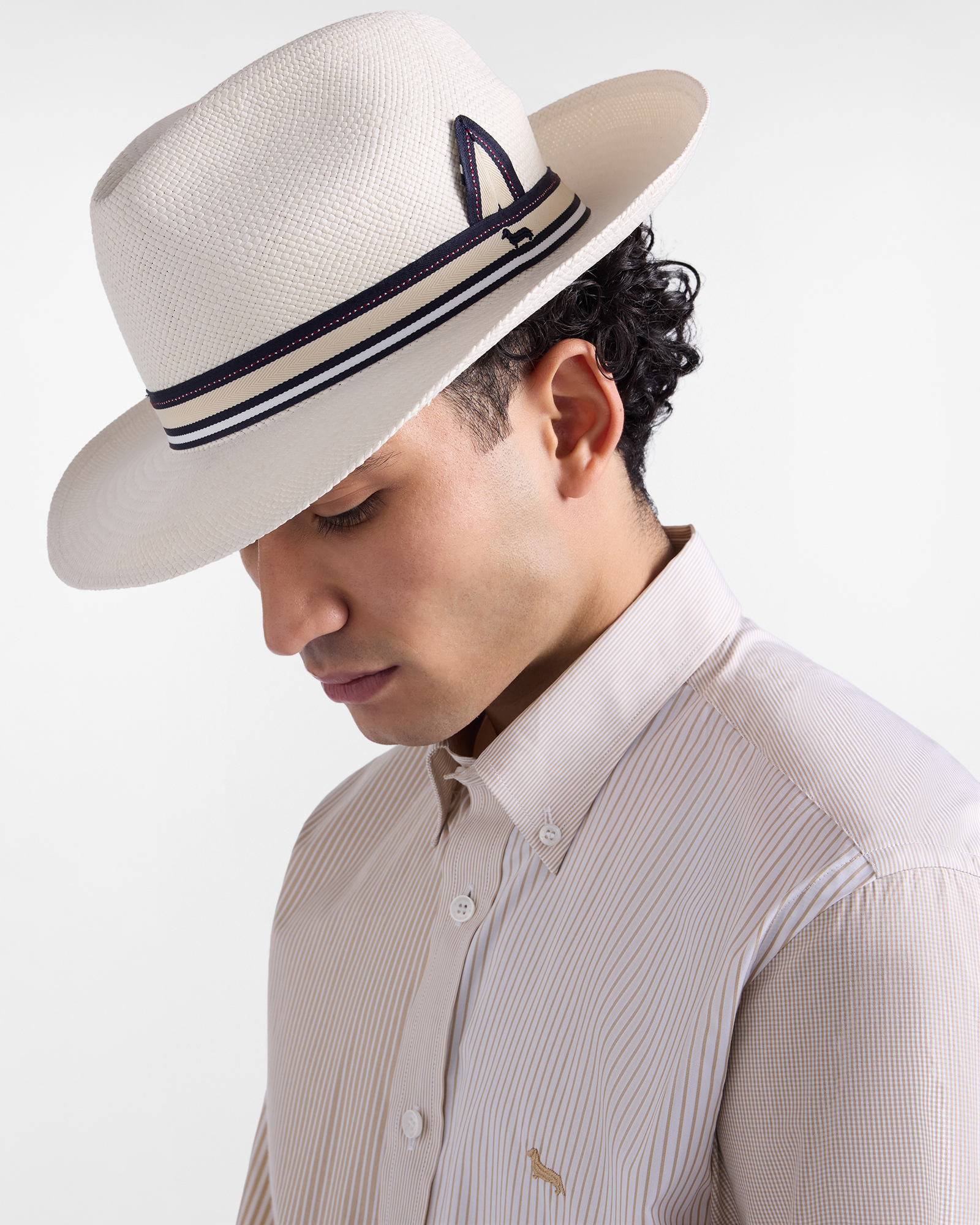 Men's Craftsmanship in Color straw Panama hat with embroidery