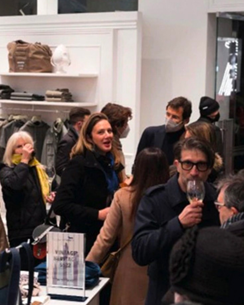 Style and Harmont & Blaine joined forces to celebrate the collaboration between the dachshund brand and designer Andrea Pompilio. Dogs were the guests of honour...